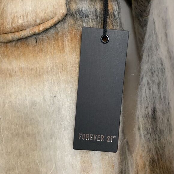 Forever 21 Womens Small Shacket Shirt Brown and Black Button Up Pockets NWT - Picture 4 of 7